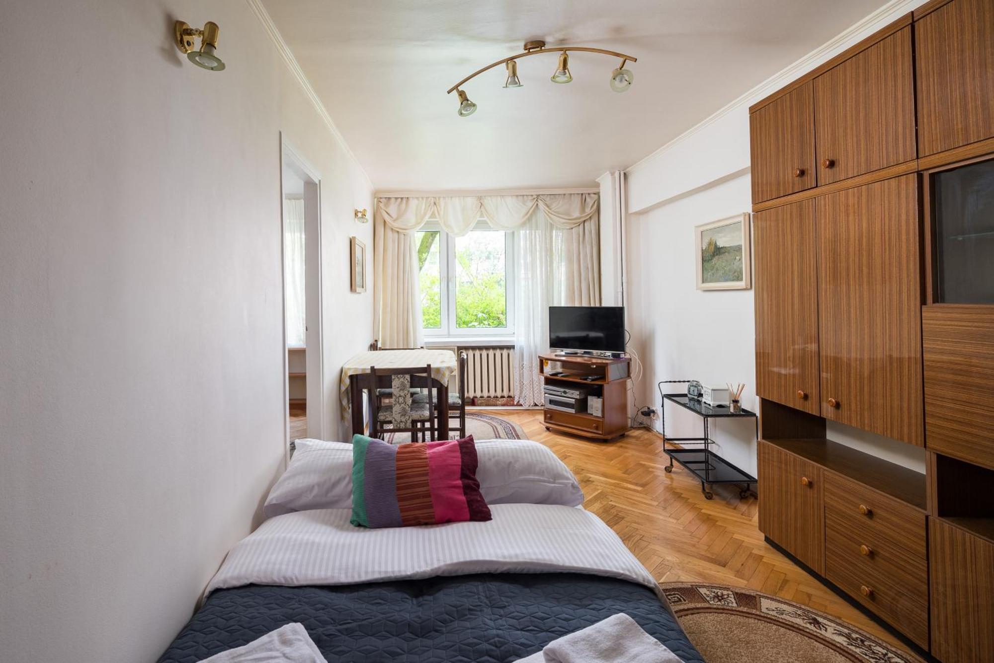 Wola Mila Standard Apartment 바르샤바 외부 사진